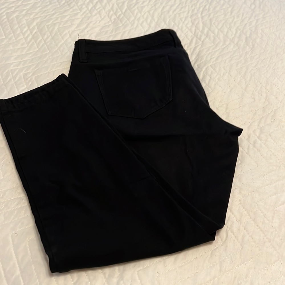 Black Sloan Fit skinny jeans